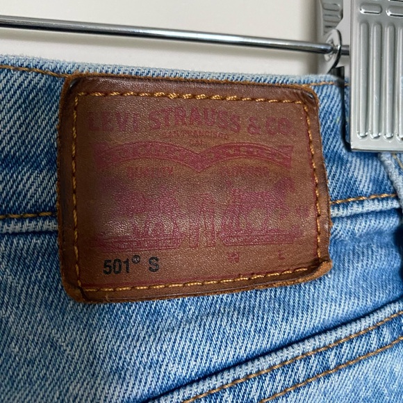 Levi’s 501 Jeans - Picture 8 of 10
